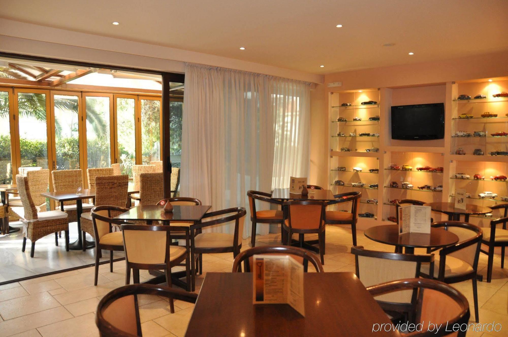 Hotel Chris Atene Ristorante foto